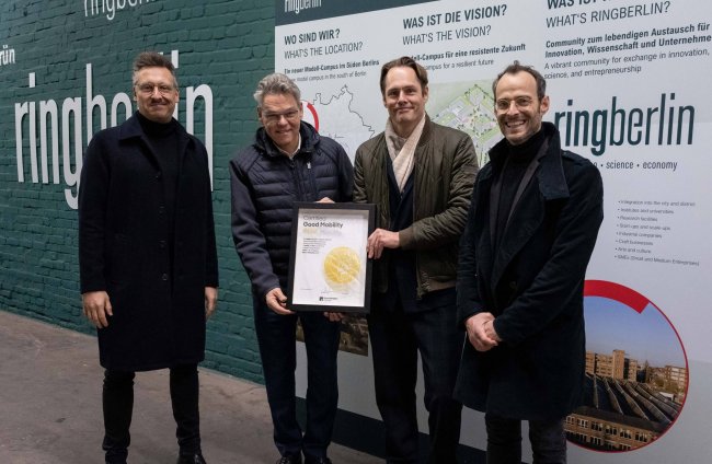 Zertifikatübergabe von Good Mobility für Ring Berlin mit Jörn Oltmann Zertifikatübergabe von Good Mobility für Ring Berlin mit Jörn Oltmann